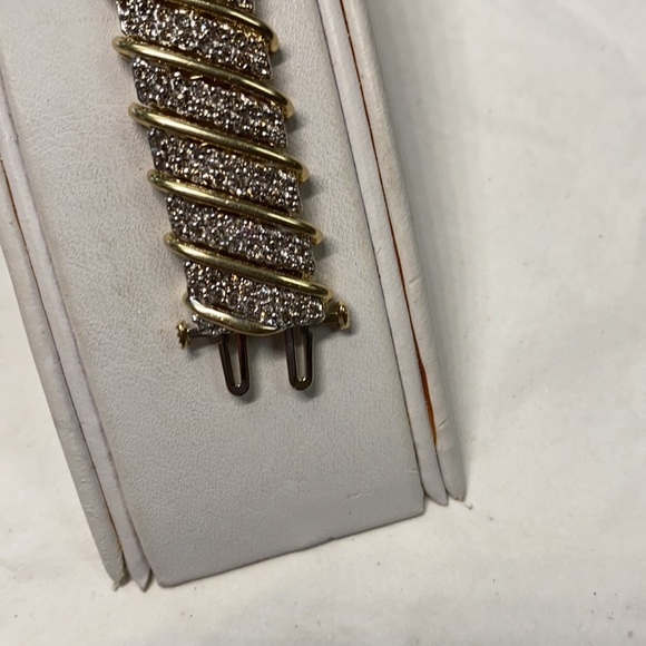 14K Solid Gold Diamonds Bracelet - Picture 3 of 8